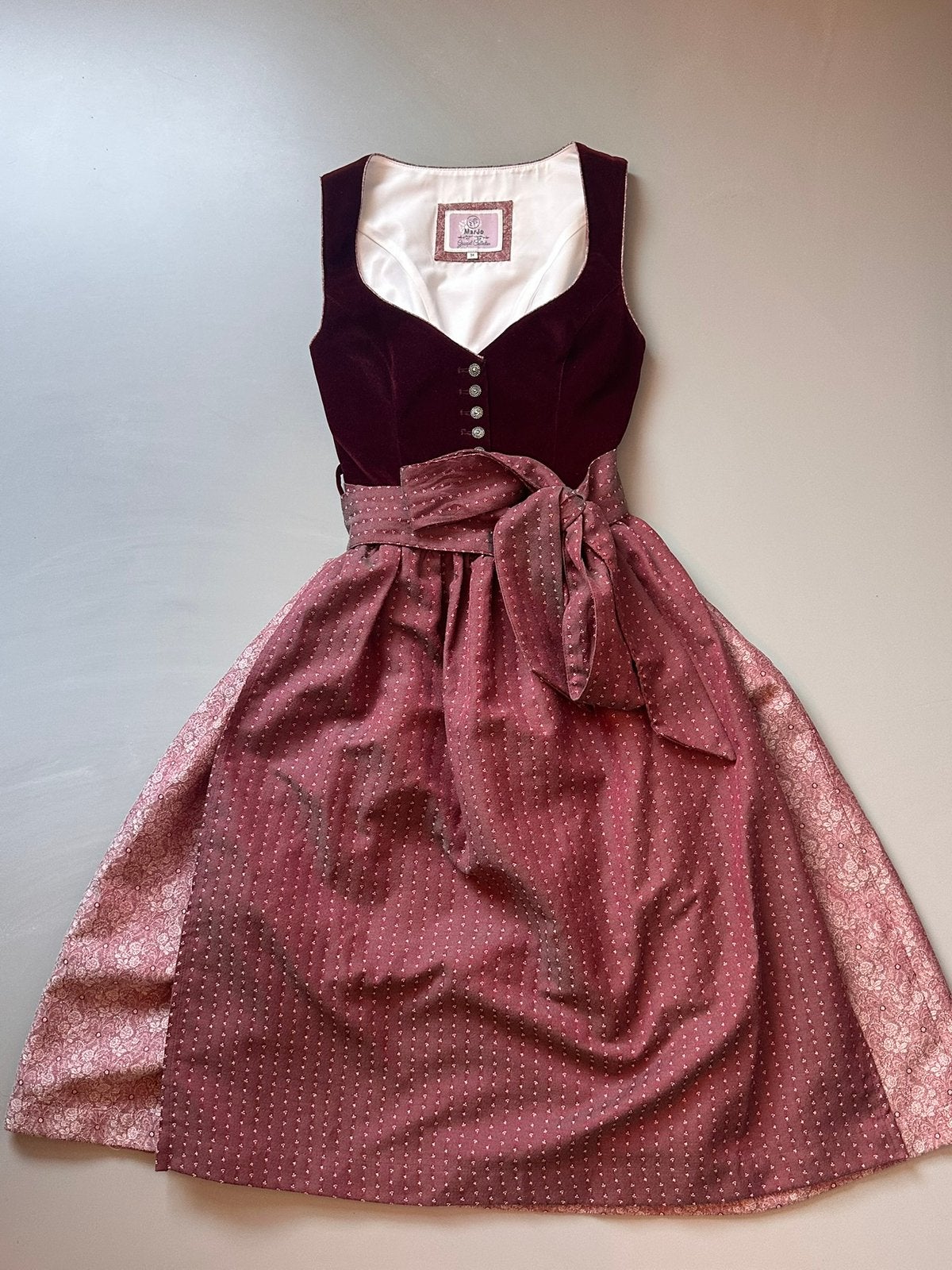 MarJo Dirndl Rosa Rubin – maat 34 / XS, Kleding | Dames, Nieuw, Ophalen of Verzenden, Overige thema's, Kleding