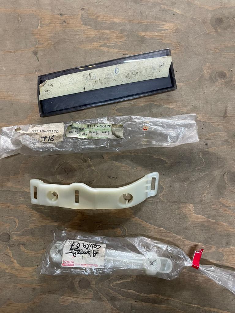 Toyota celica t16 bumper delen en koplamp rand, Ophalen of Verzenden