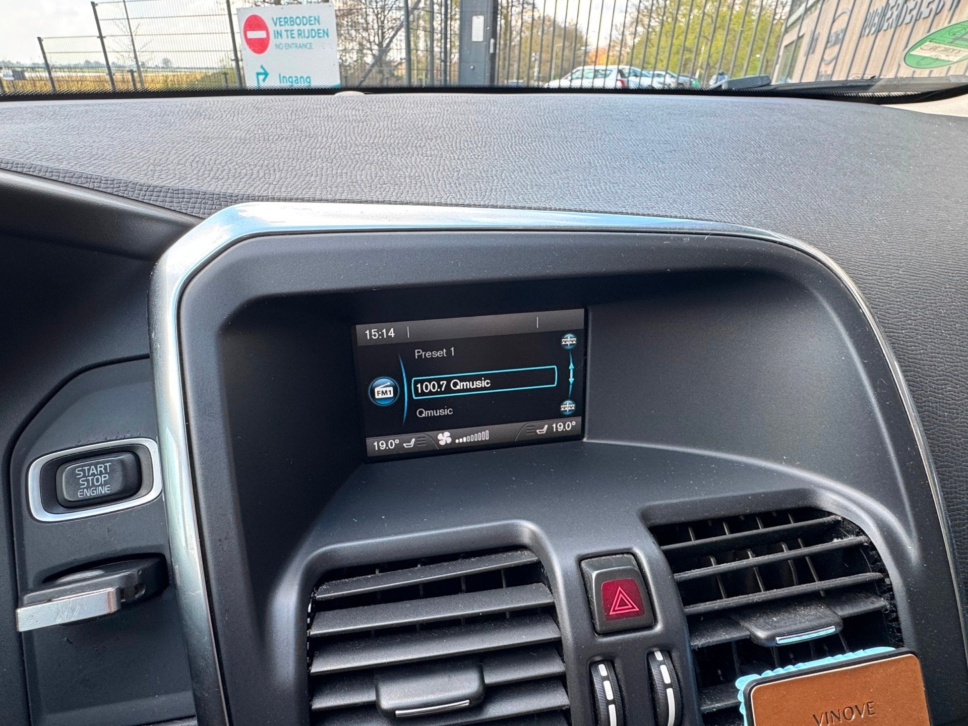 Foto 18 van Volvo XC60 2.0 T5 |LEES TEKST|
