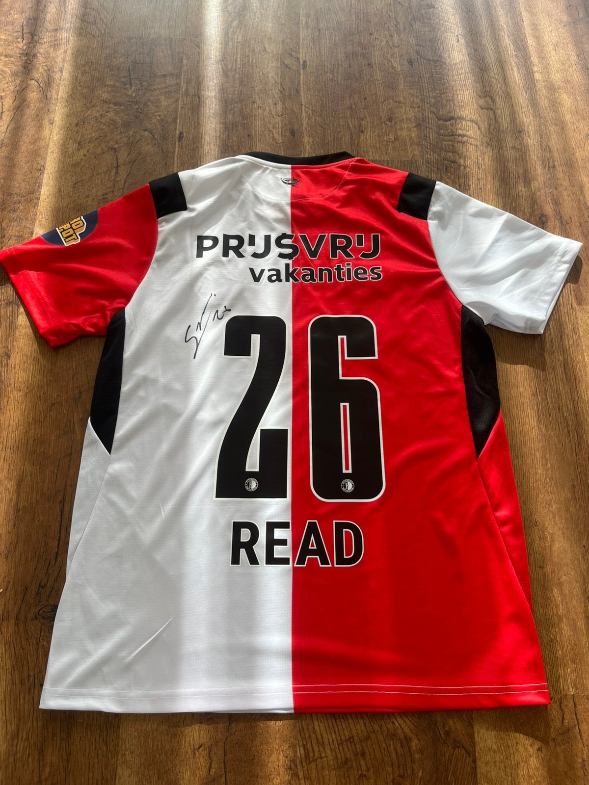 Gesigneerd Feyenoord 26/27 shirt Givairdo Read, Ophalen of Verzenden, Nieuw, Feyenoord, Shirt