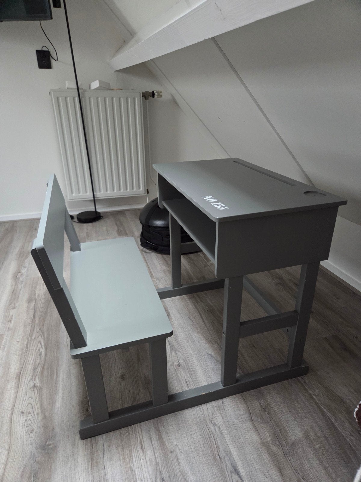 Vintage kinderbureau met bankje, Ophalen, Zo goed als nieuw, Tafel(s) en Stoel(en)