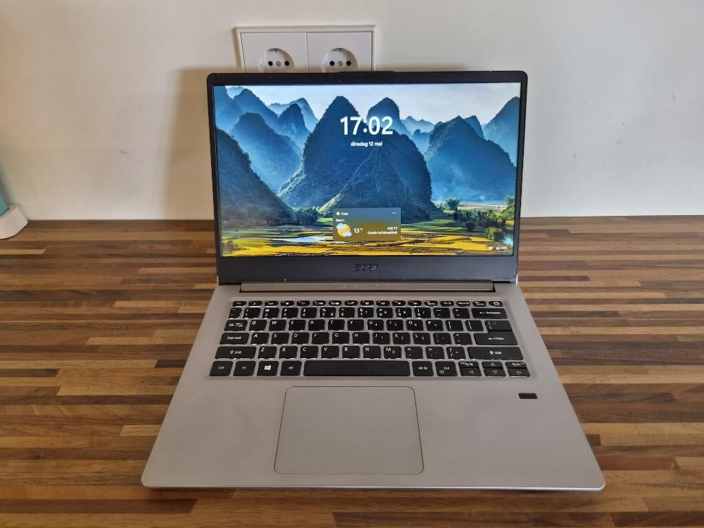 Acer Swift SF114-32 series laptop, Ophalen, Met videokaart, 2 tot 3 Ghz, Qwerty