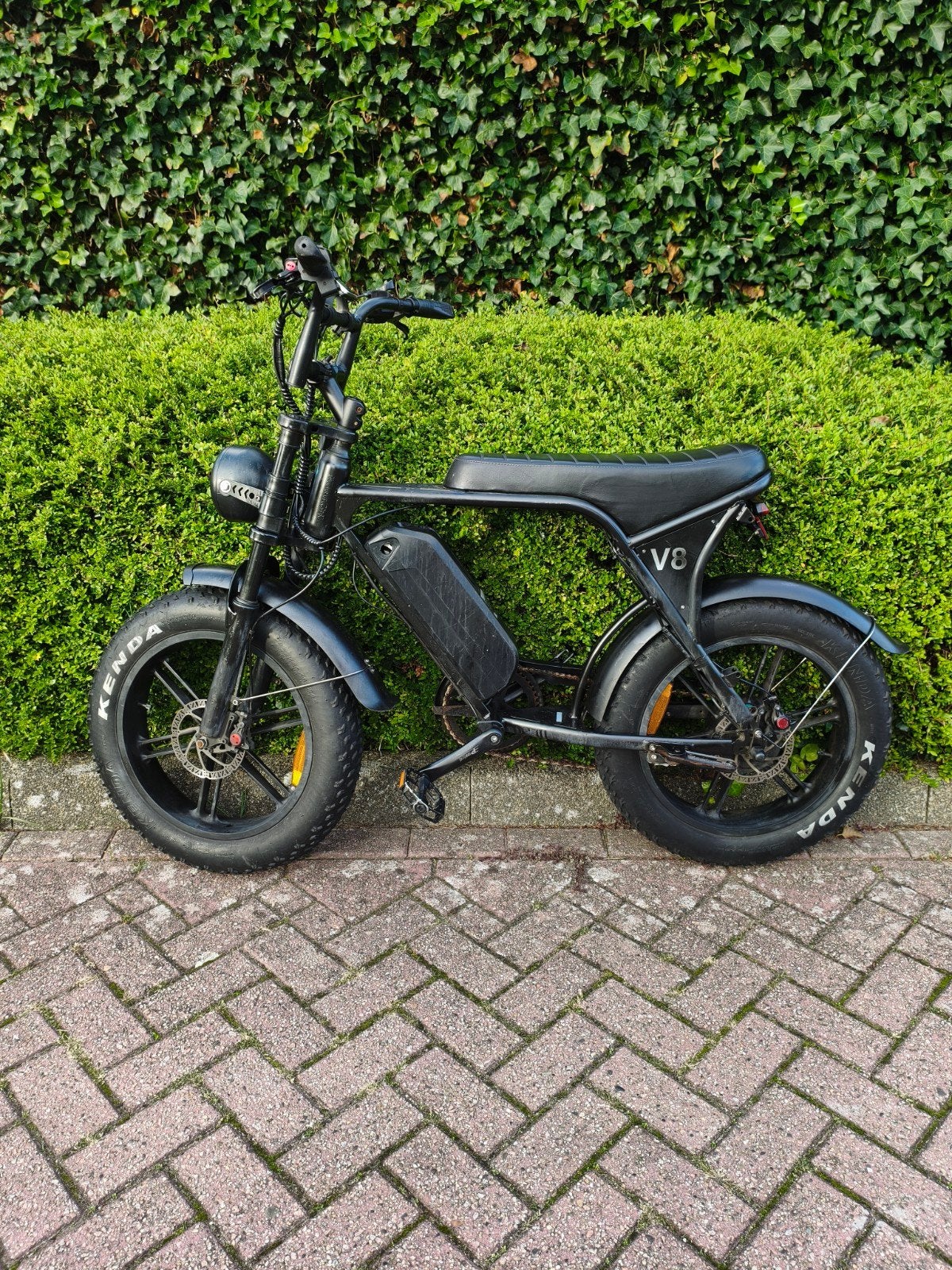 Fatbike v8, Fietsen en Brommers, Elektrische fietsen, Zo goed als nieuw, 47 tot 51 cm, 30 tot 50 km per accu, Ophalen