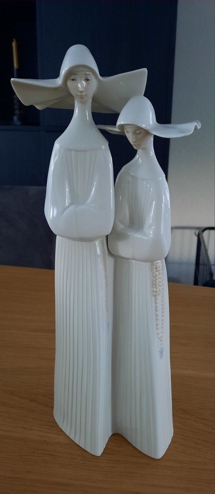 Beeld Nonnen van Lladro serienr. 4611, Ophalen of Verzenden, Zo goed als nieuw