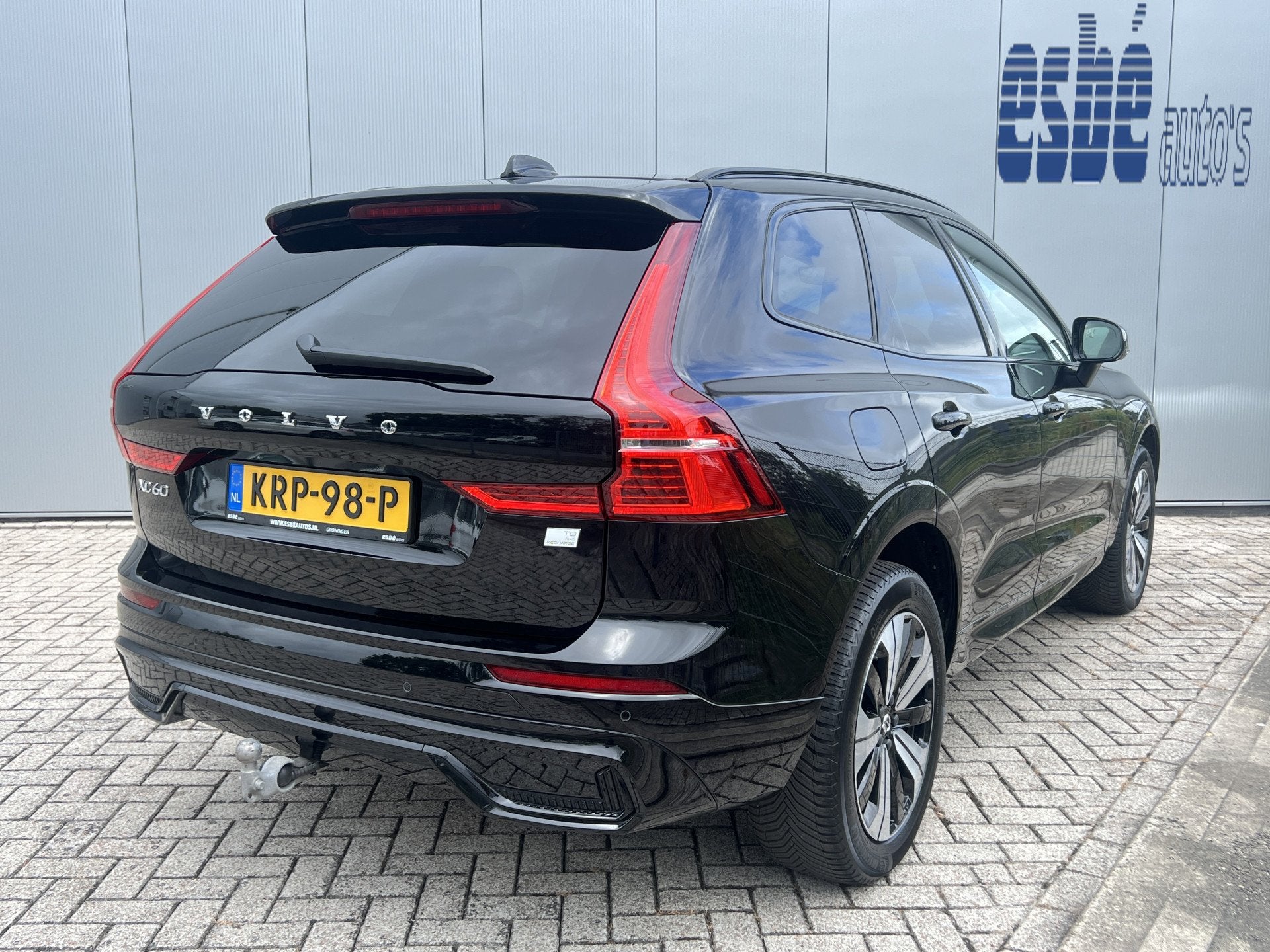 Volvo XC60 2.0 T8 455 pk Plug-in Hybrid AWD Plus Dark Trekha, Auto's, Automaat, Dealer onderhouden, Gebruikt, 4 cilinders
