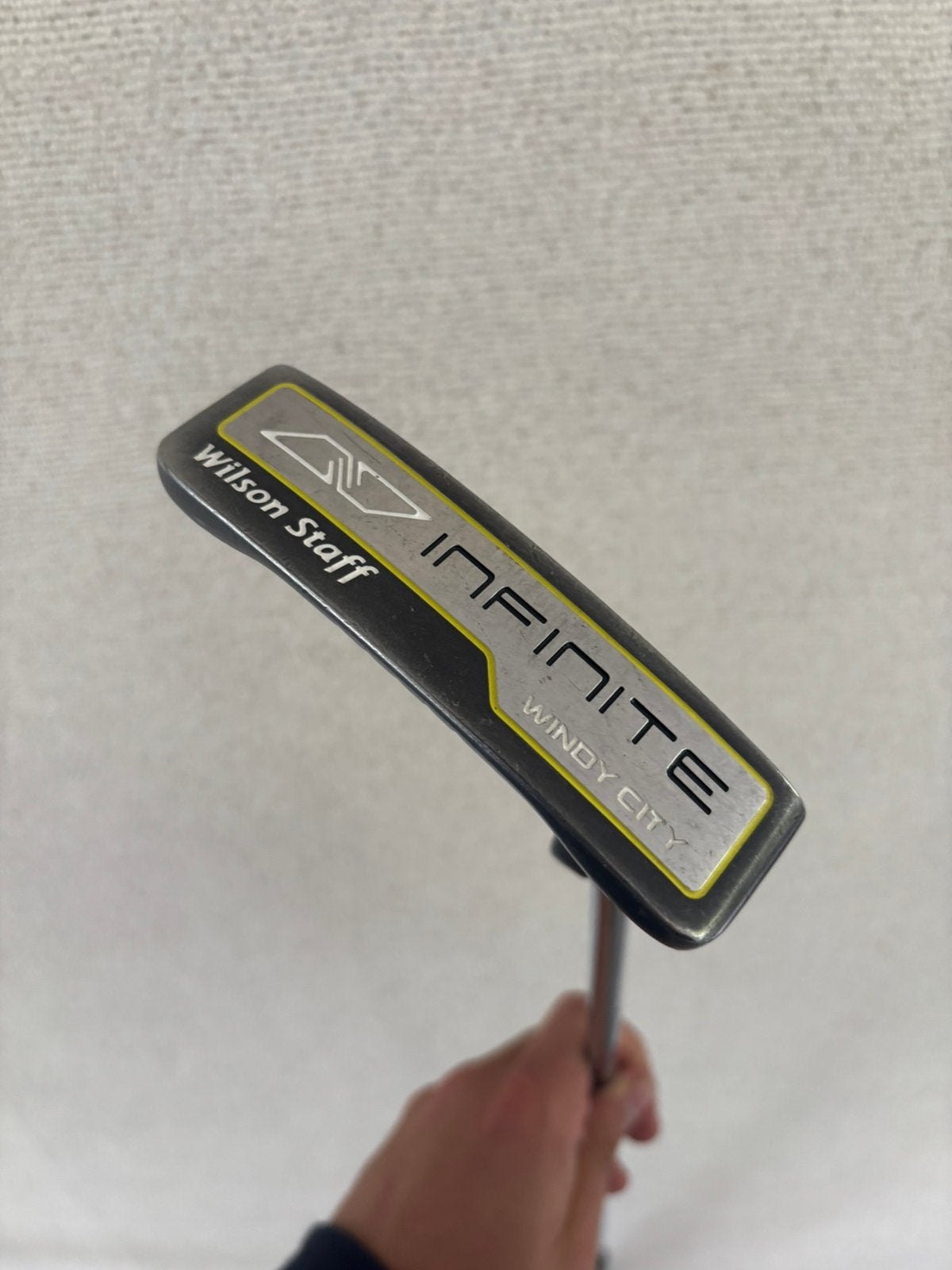 Wilson Staff Infinite Windy Citty Putter | 33 Inch