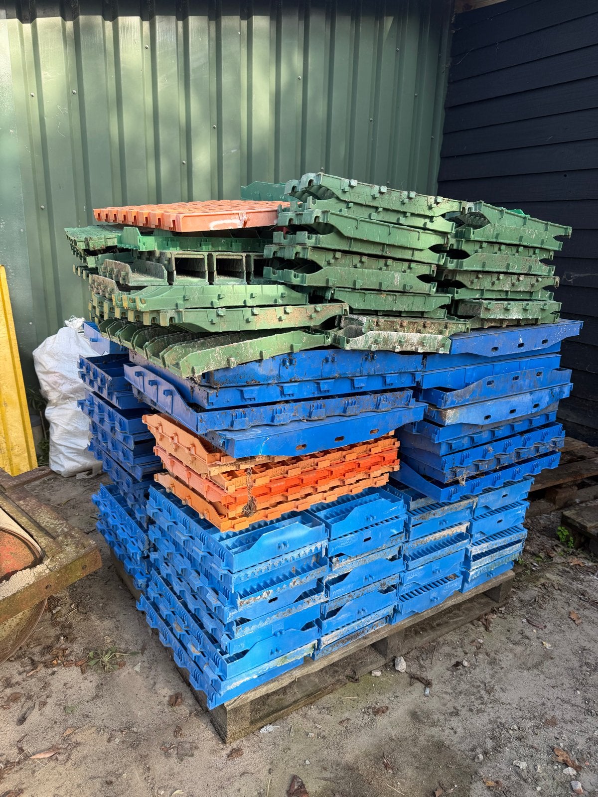 Paddock platen Totaal 26,5 m2, Ophalen, Gebruikt