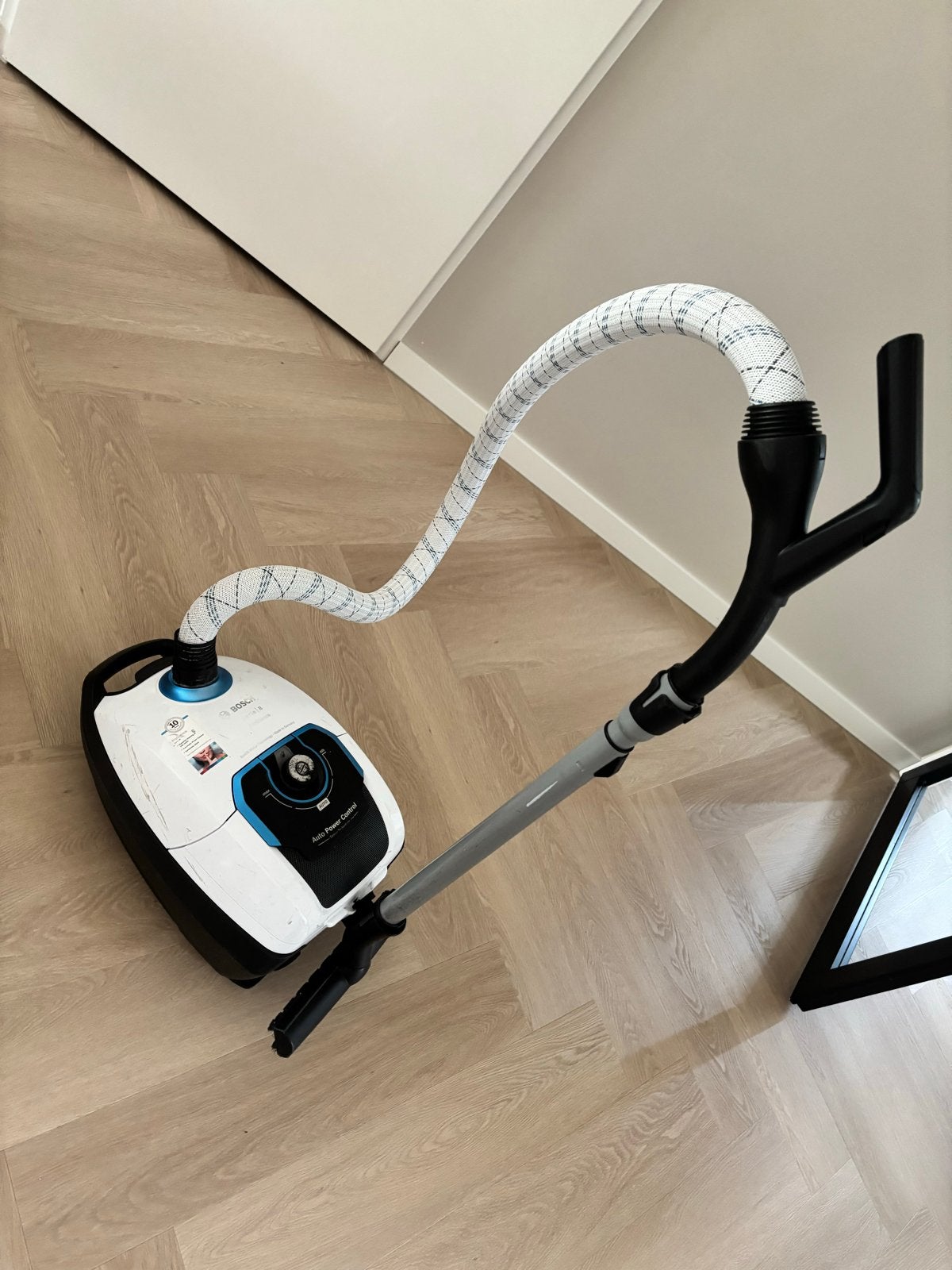 Bosch Stofzuiger Serie 8 ProSilence - Krachtig en Stil, Witgoed en Apparatuur, Stofzuigers, Gebruikt, Bosch, Sledestofzuiger, Stille werking