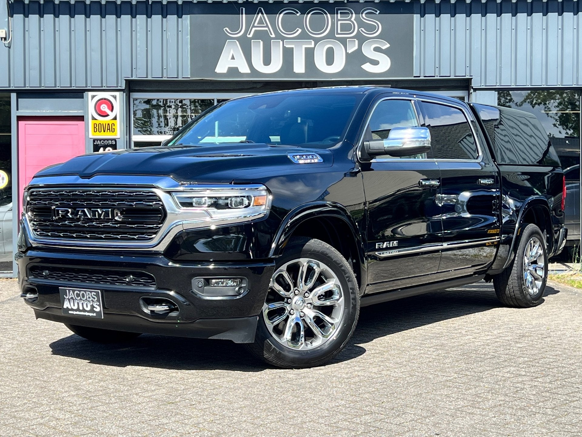 Dodge Ram 1500 5.7 V8 4x4 Crew Cab Limited, Gebruikt, 5654 cc, Zwart, Bedrijf