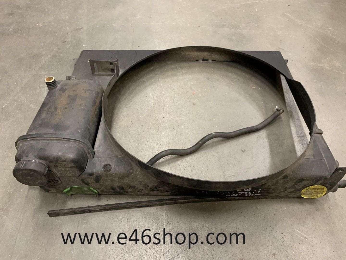 KOELVLOEISTOFTANK MET GELEIDER BMW E38 735i, Gebruikt, -, -, Ophalen of Verzenden