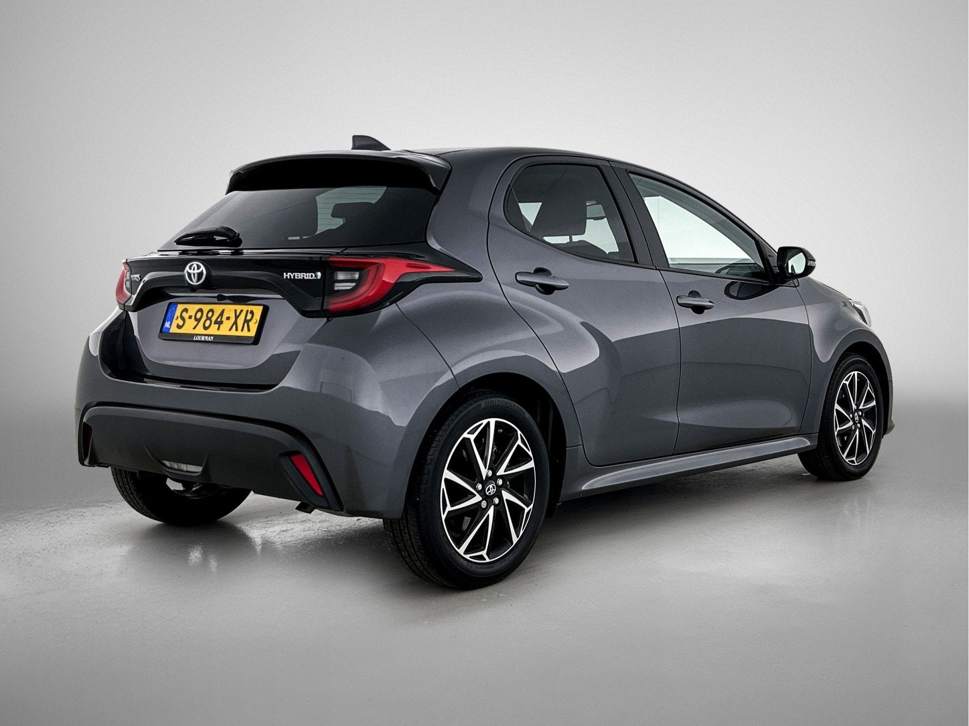 Toyota Yaris 1.5 Hybrid 115 First Edition | Stoelverwarming, Auto's, Toyota, 12 maanden, Gebruikt, 49 €/maand, 1490 cc