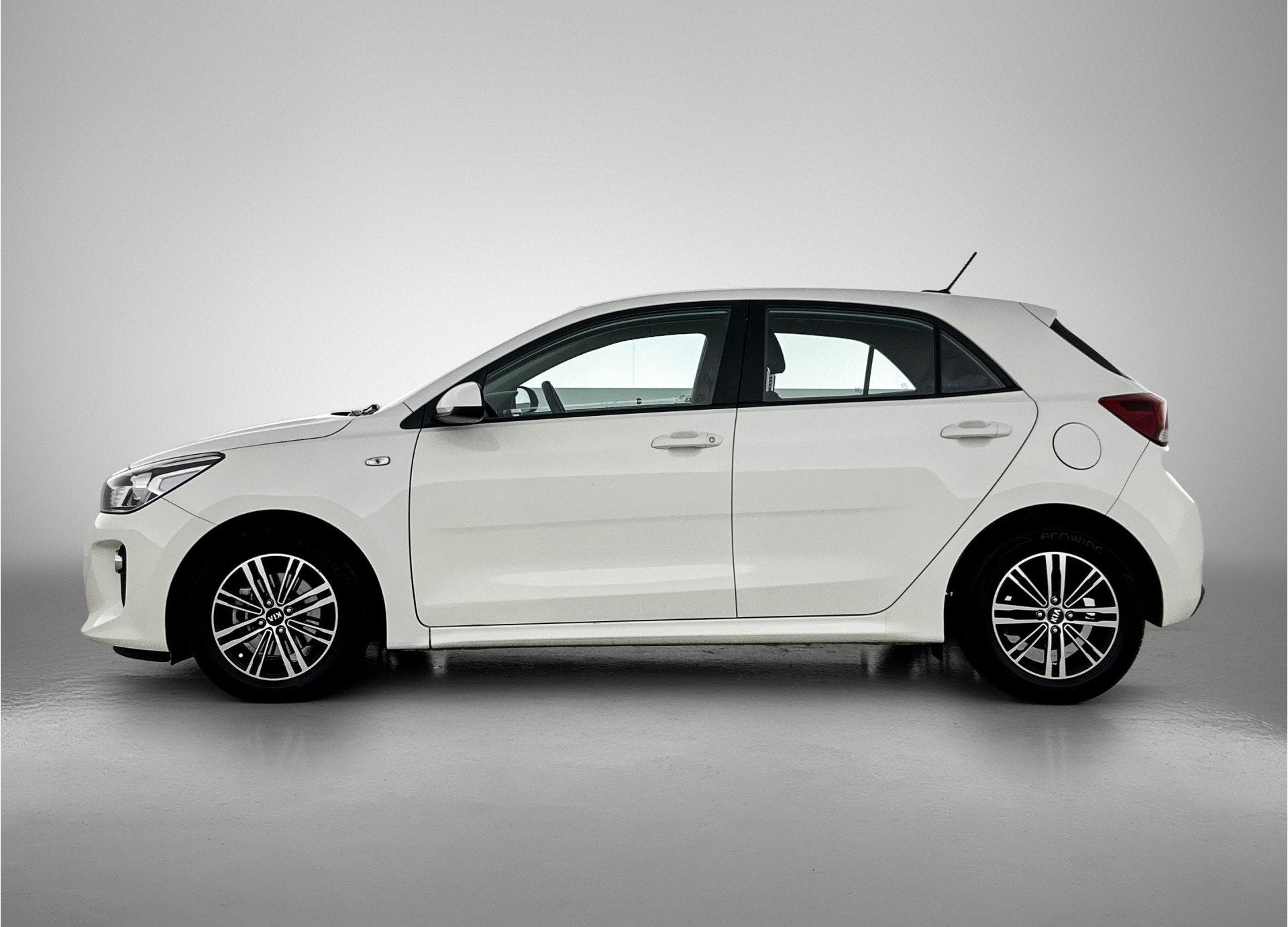 Kia Rio 1.0 TGDI ComfortPlusLine Navigator | Navigatie | Cam, Voorwielaandrijving, Gebruikt, 1055 kg, Origineel Nederlands