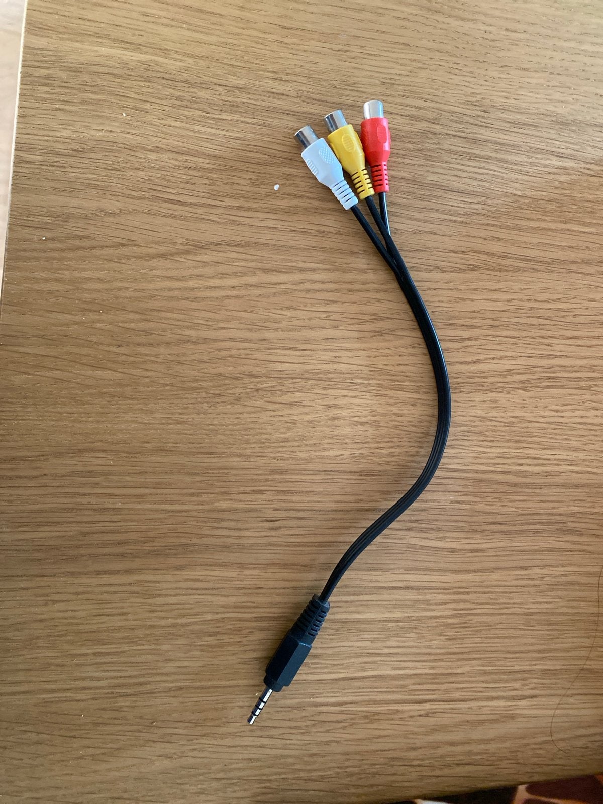 Audio/Video kabel 3.5mm jack naar 3x RCA (tulp), Ophalen of Verzenden, Gebruikt, Minder dan 2 meter, Overige kabels