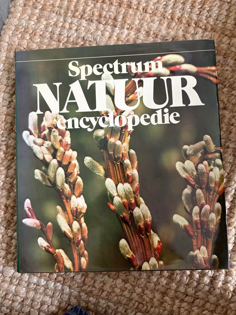 Spectrum Natuur Encyclopedie - Bloemen en Planten (Deel 5), Boeken, Ophalen of Verzenden, Zo goed als nieuw, Bloemen en Planten