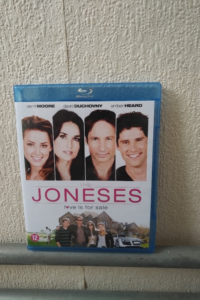 The Joneses, Ophalen of Verzenden, Zo goed als nieuw