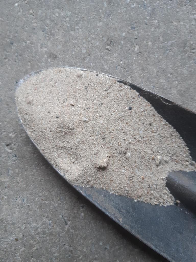 Schoon scherp zand 2,5 kuub gratis, Tuin en Terras, Zand, Zo goed als nieuw, Straatzand, Ophalen