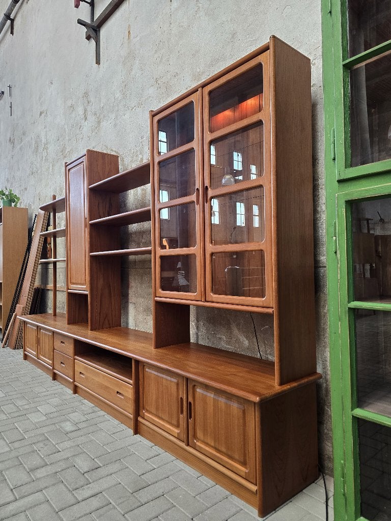 Dyrlund Deens Design Wandmeubel Teak | Vintage Vitrine Kast, Gebruikt, Met deur(en), 200 cm of meer, 300 cm of meer