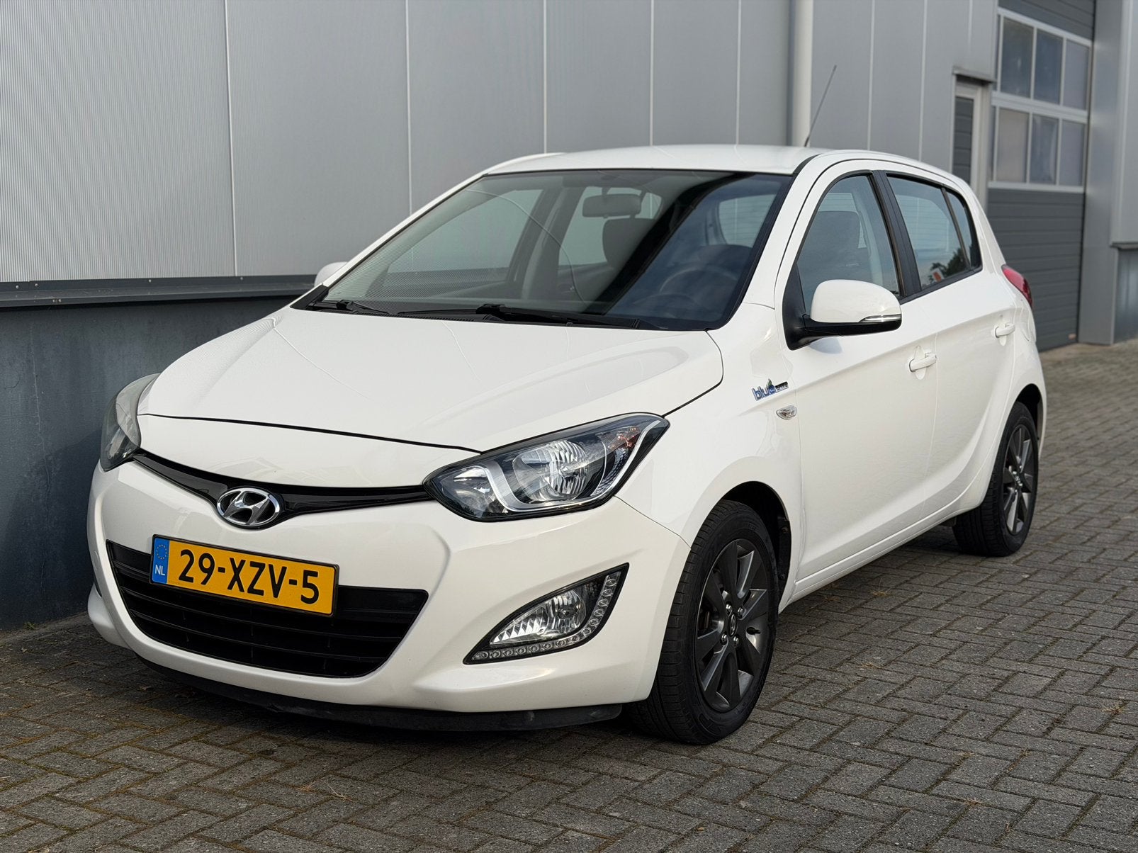 Hyundai i20 1.2I 5-DRS 2013 / 128.000KM | NAP | Airco, Auto's, Euro 5, 4 cilinders, Wit, Origineel Nederlands