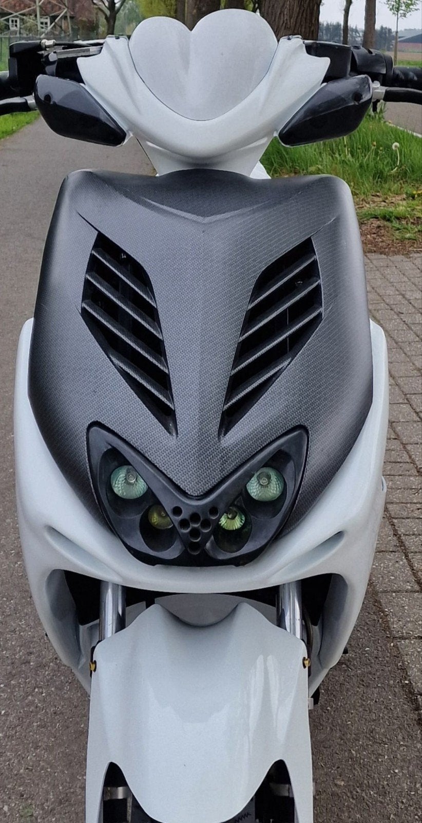voorkap yamaha aerox carbon & voorlamp, Motoren, Ophalen of Verzenden