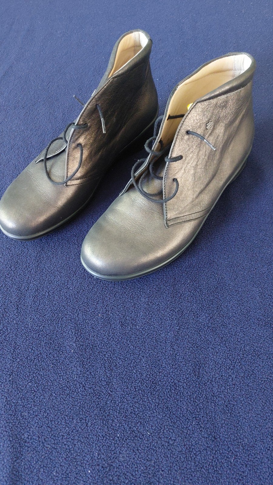 Damesschoenen, Ophalen of Verzenden, Zo goed als nieuw, Grijs, Sneakers of Gympen