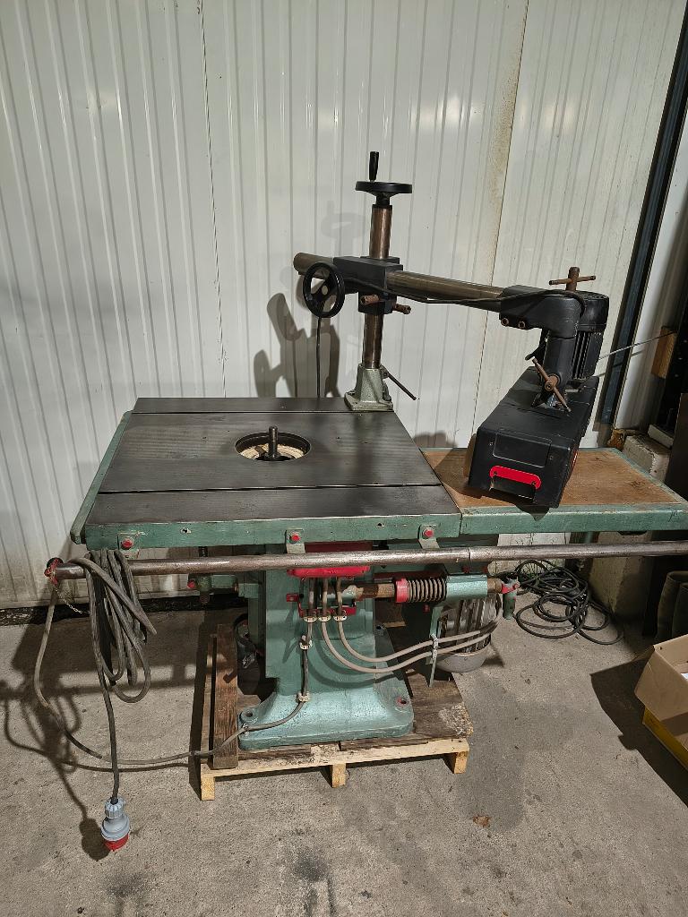 Freesmachine / Tafelfrees / Spindelfrees .. Aanvoerappataat., Gebruikt, M. Stoffels, Overige soorten, Ophalen of Verzenden