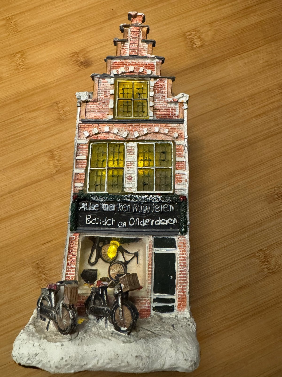 Kersthuisje Fietswinkel, Ophalen