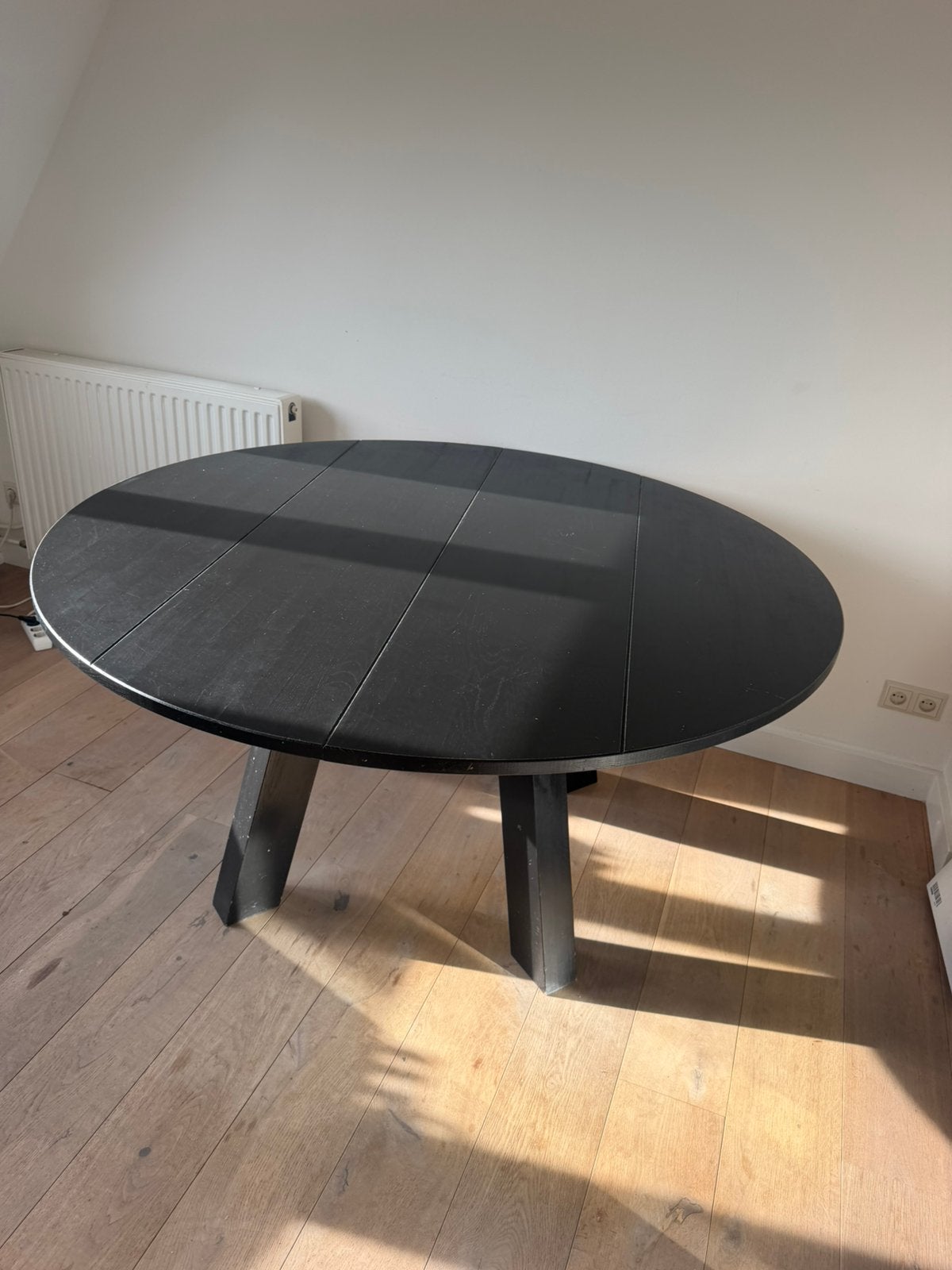 Woood Rhonda eetafel 150cm diameter, Gebruikt, 100 tot 150 cm, Ophalen of Verzenden, Vijf personen of meer