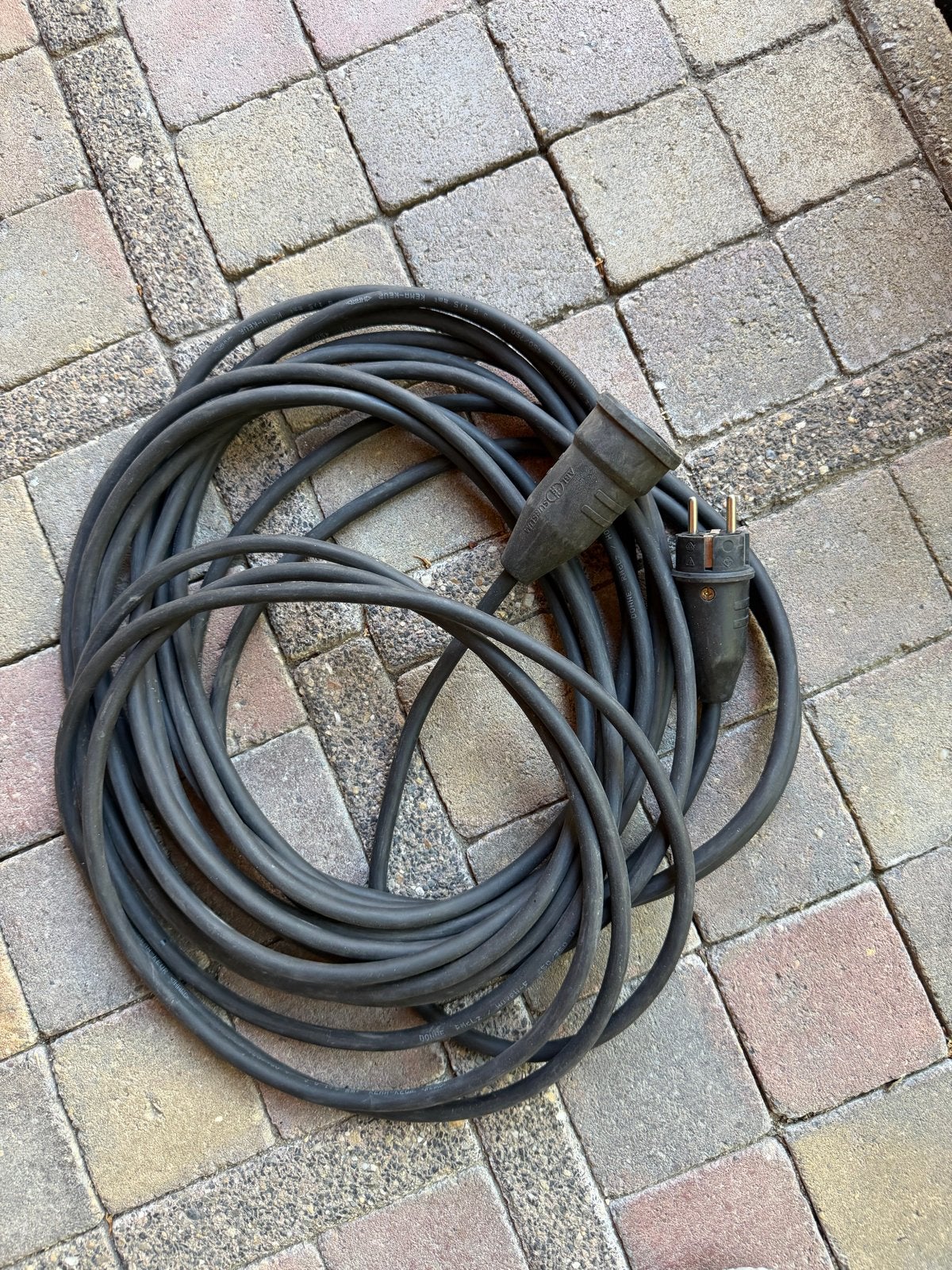 Verlengsnoer 13,5 meter lang, Doe-het-zelf en Verbouw, Elektra en Kabels, Ophalen of Verzenden, Gebruikt, Kabel of Snoer