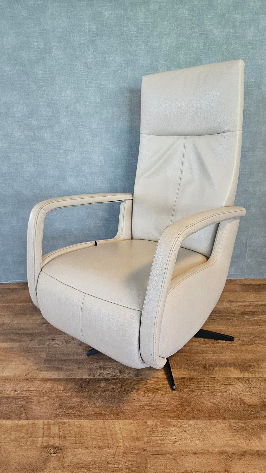 Relax fauteuil/stoel van de Toekomst bij Zitgemak in joure, 75 tot 100 cm, Ophalen of Verzenden, Zo goed als nieuw, Stof
