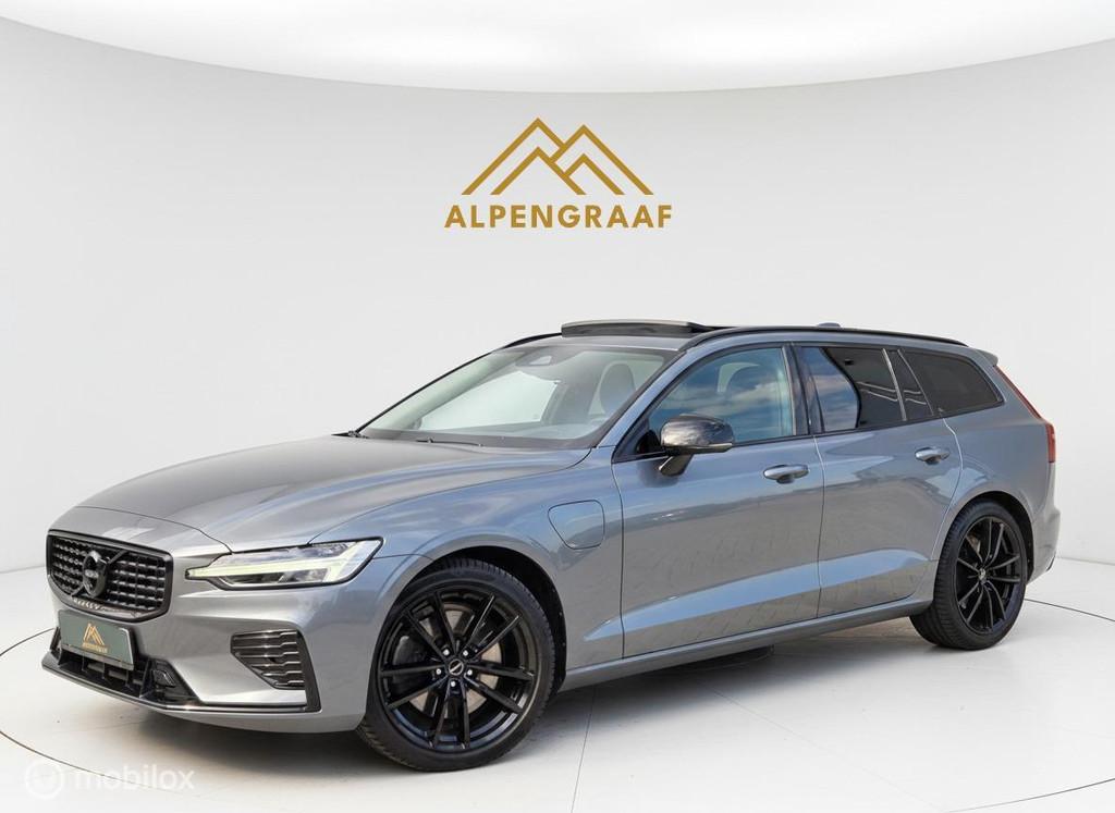 Volvo V60 2.0 T6 Twin Engine AWD R-Design|Panoramadak|Trekha, Automaat, Gebruikt, 4 cilinders, 340 pk