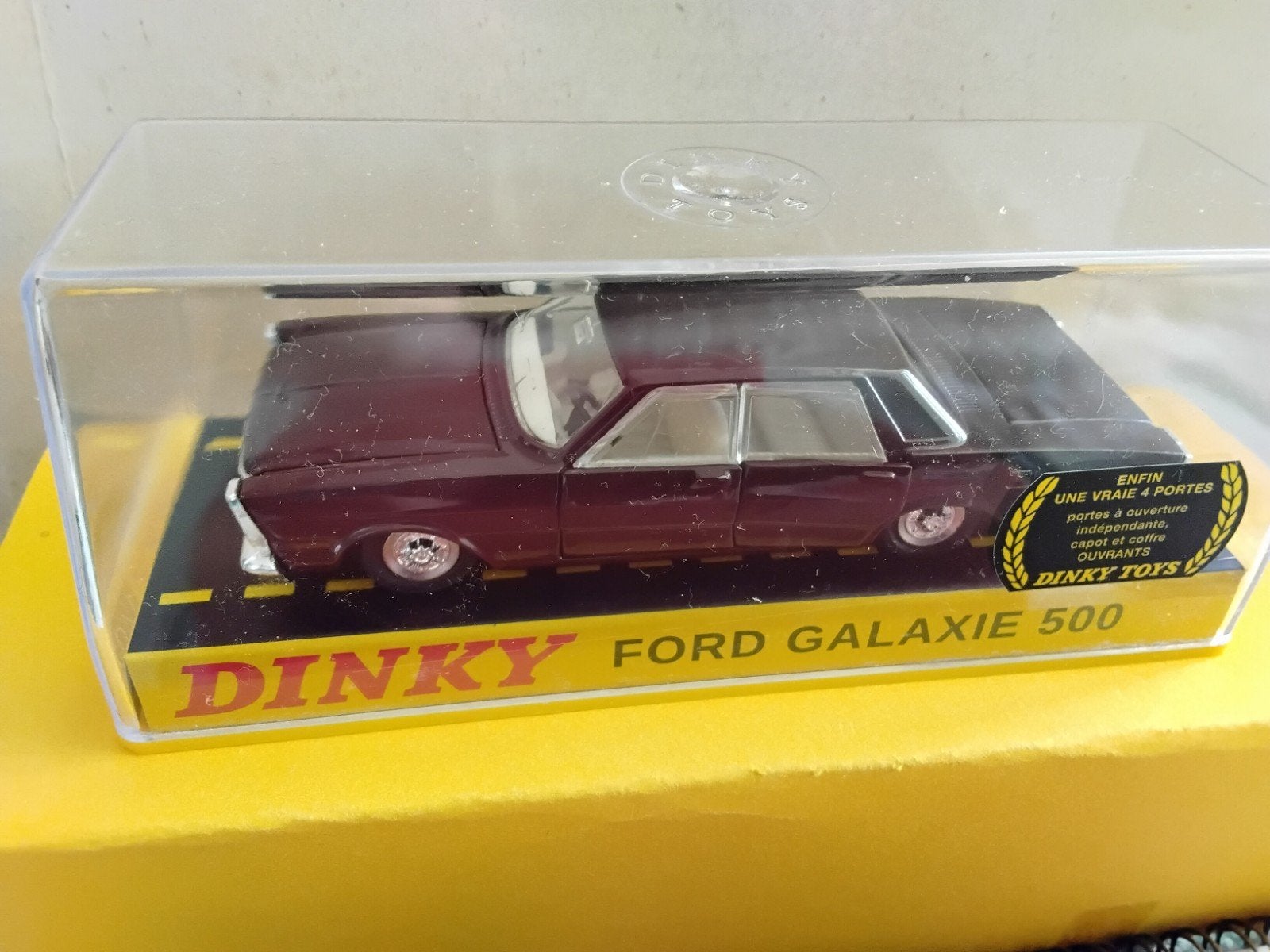 DINKY TOYS ATLAS FORD galaxie 500 no1402, Ophalen of Verzenden, Zo goed als nieuw, Auto, Dinky Toys