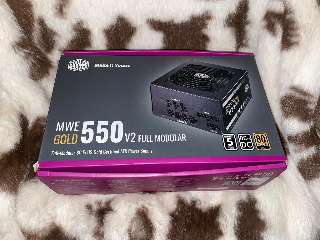 Cooler Master 550V2 Power Supply | Computer Voeding 550V2, Computers en Software, Interne voedingen, Nieuw, Ophalen of Verzenden