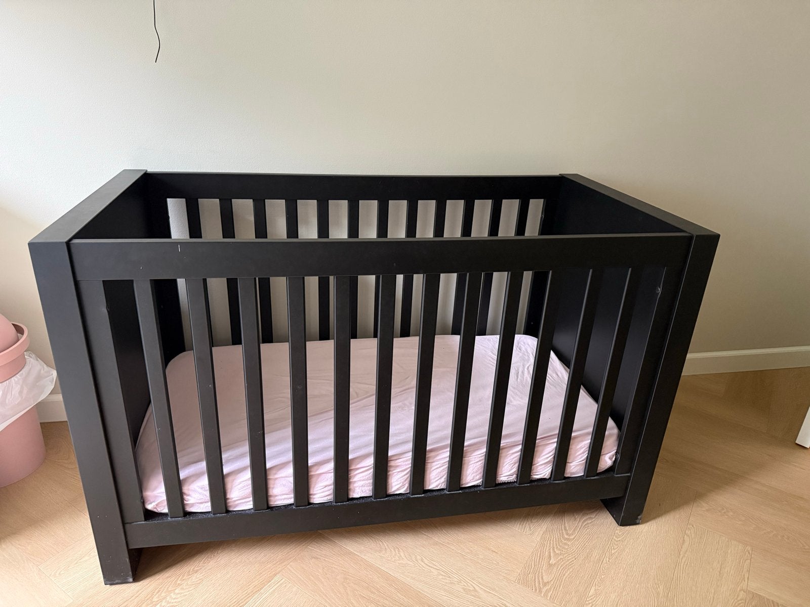 Kidsmill Long Island Babybed 60x120 Zwart - Oldwood, Ophalen, Gebruikt, Lattenbodem, Minder dan 140 cm