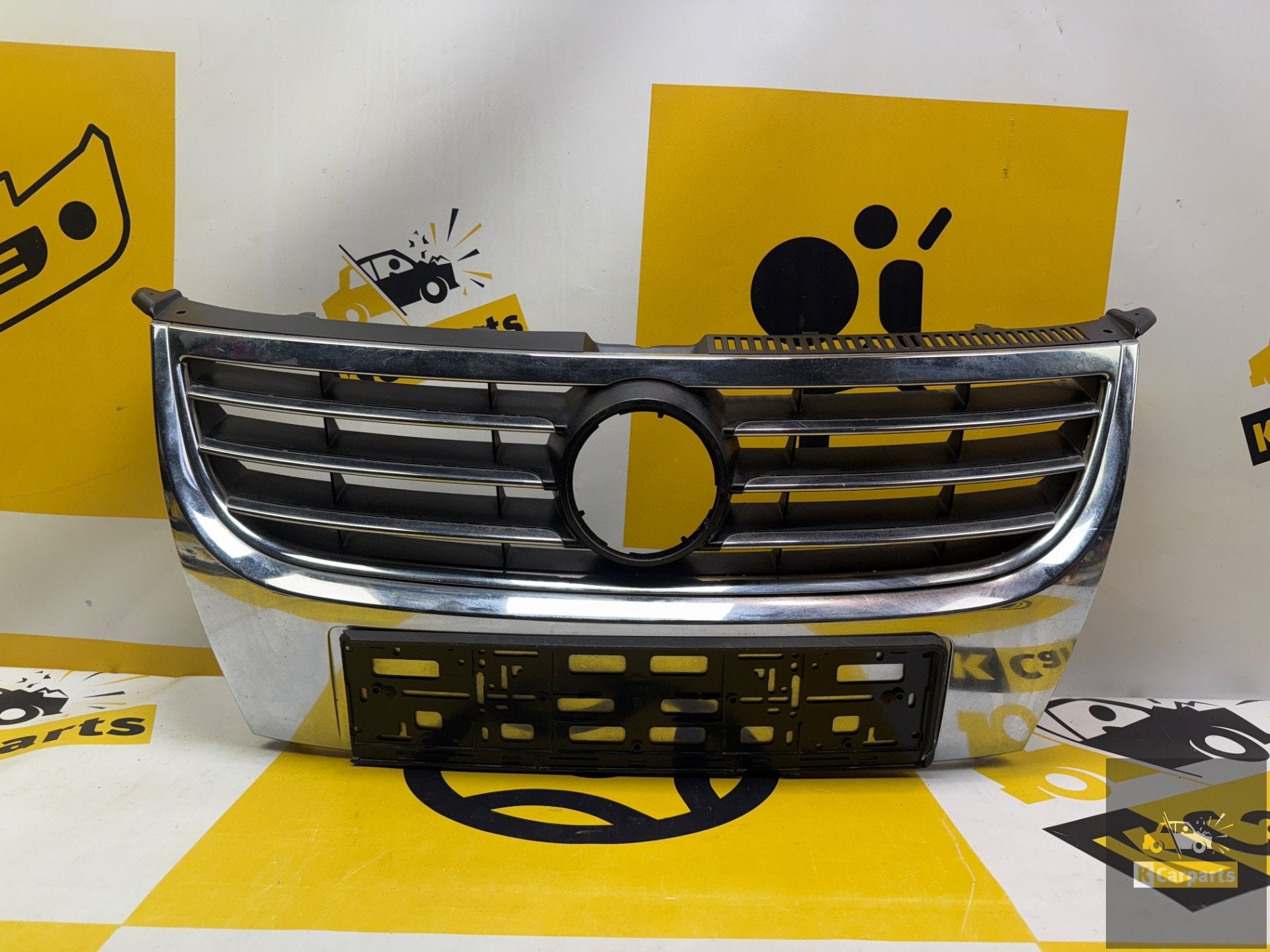 VW Touran 1T grill chroom originele 1t0853651, Gebruikt, Volkswagen, Volkswagen AG, Berliner Ring 2
38440  Wolfsburg, DE