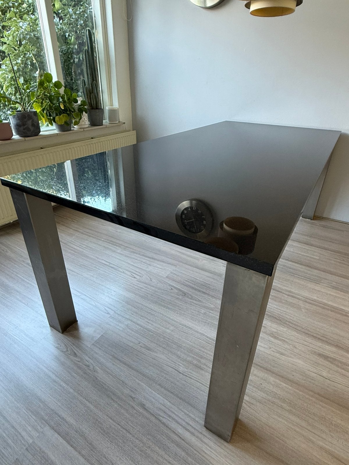 Tafel met rvs onderstel en massief granieten blad, Ophalen, Rechthoekig, 200 cm of meer, 50 tot 100 cm