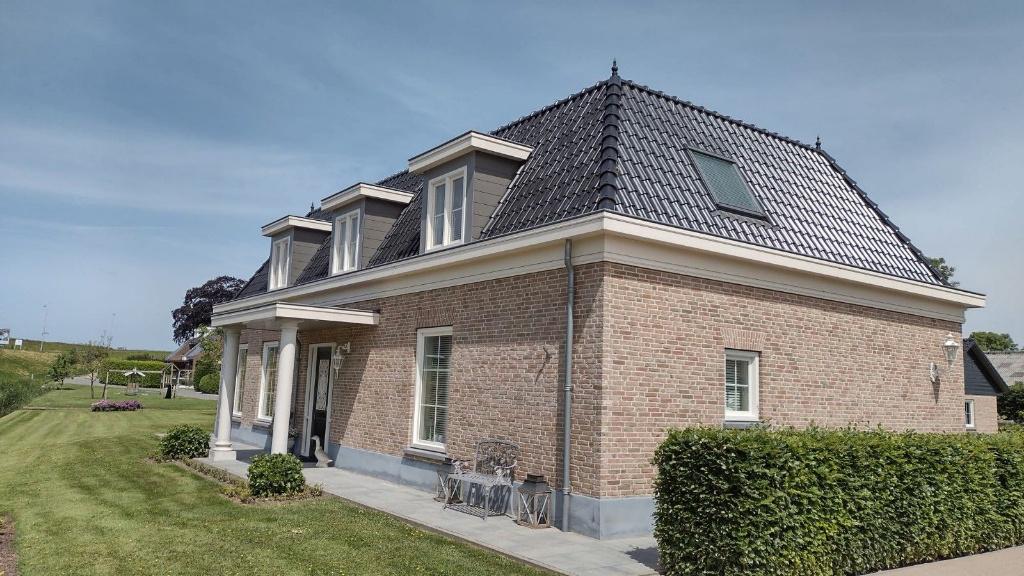 Dakornament piron dakpan sier sober broekstuk nokvorst spits, Doe-het-zelf en Verbouw, Ophalen, Nieuw