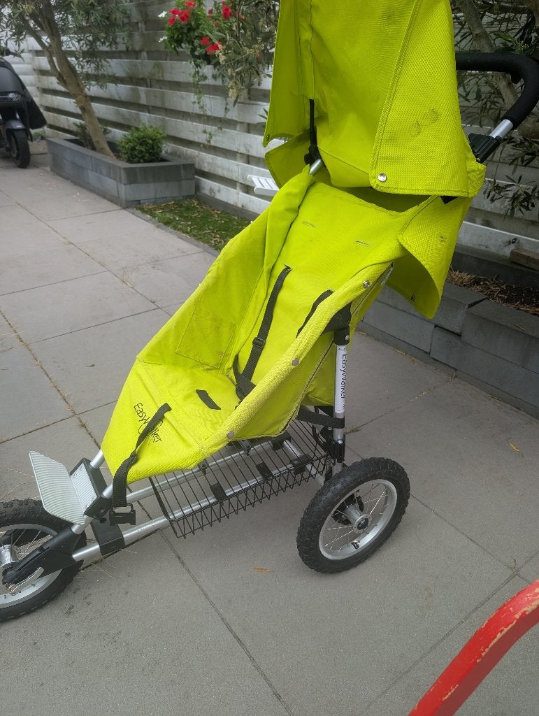 Easywalker kinderwagen met regenhoes en voetenzak, Kinderen en Baby's, Kinderwagens en Combinaties, Luchtbanden, Zo goed als nieuw