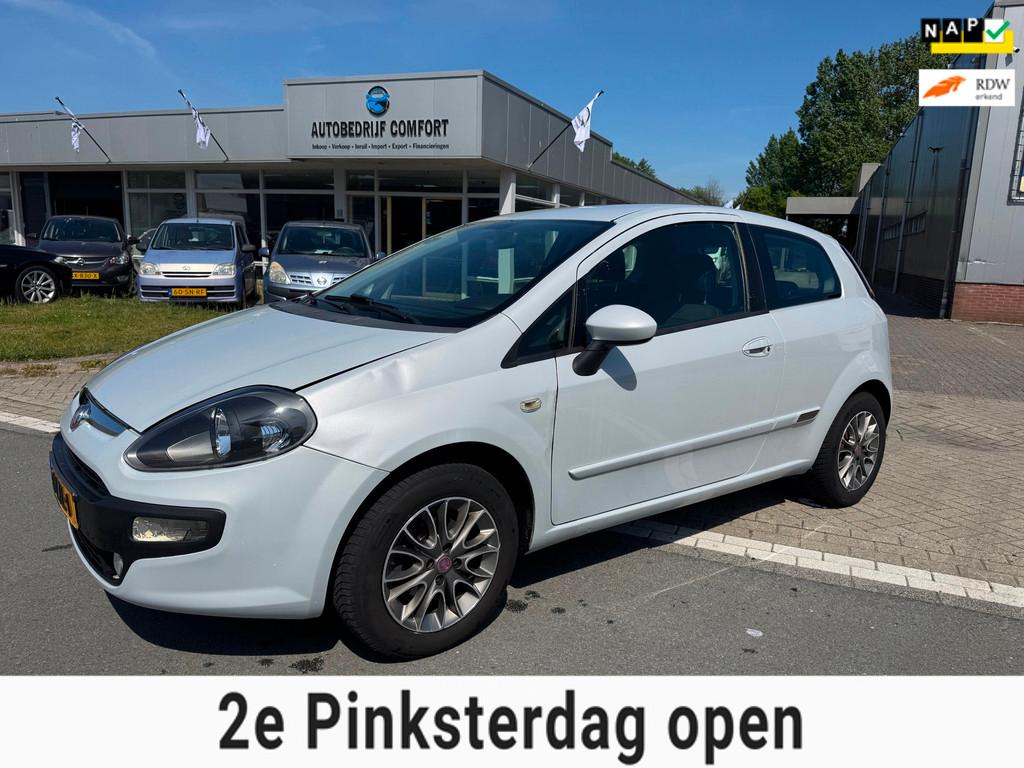 Fiat Punto Evo 1.4 Racing. • Achteruitrijcamera • carpla, Auto's, Fiat, Voorwielaandrijving, Euro 5, Stof, 4 cilinders