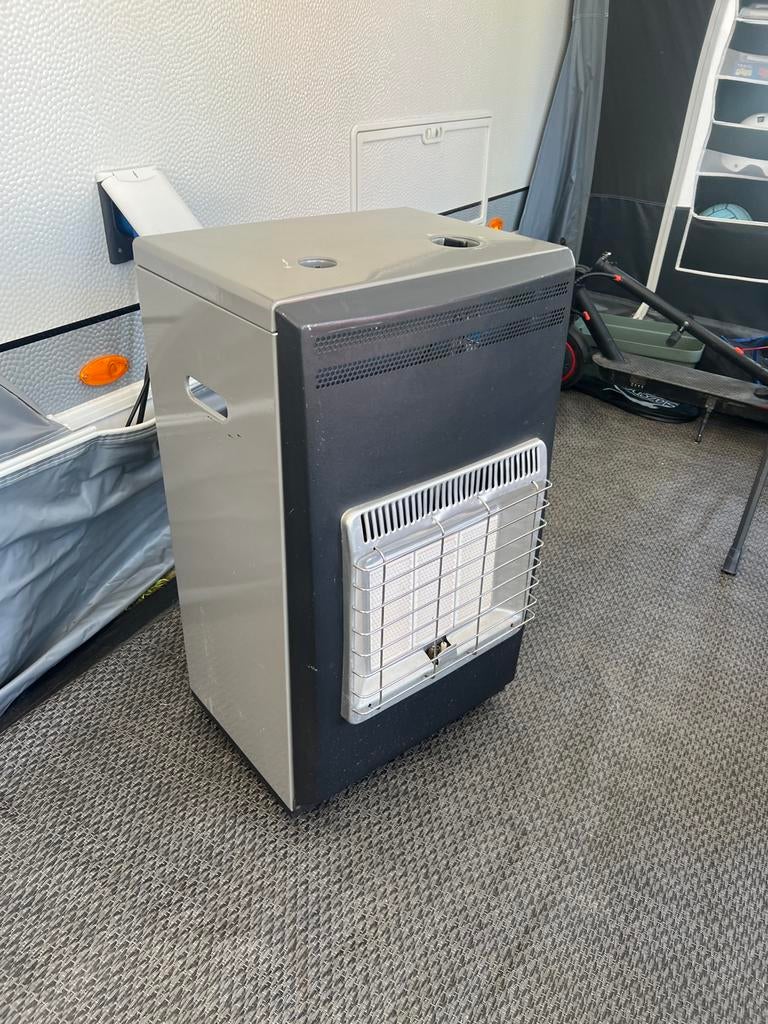 Camping gaskachel voor caravan of voortent, Ophalen of Verzenden, Gebruikt