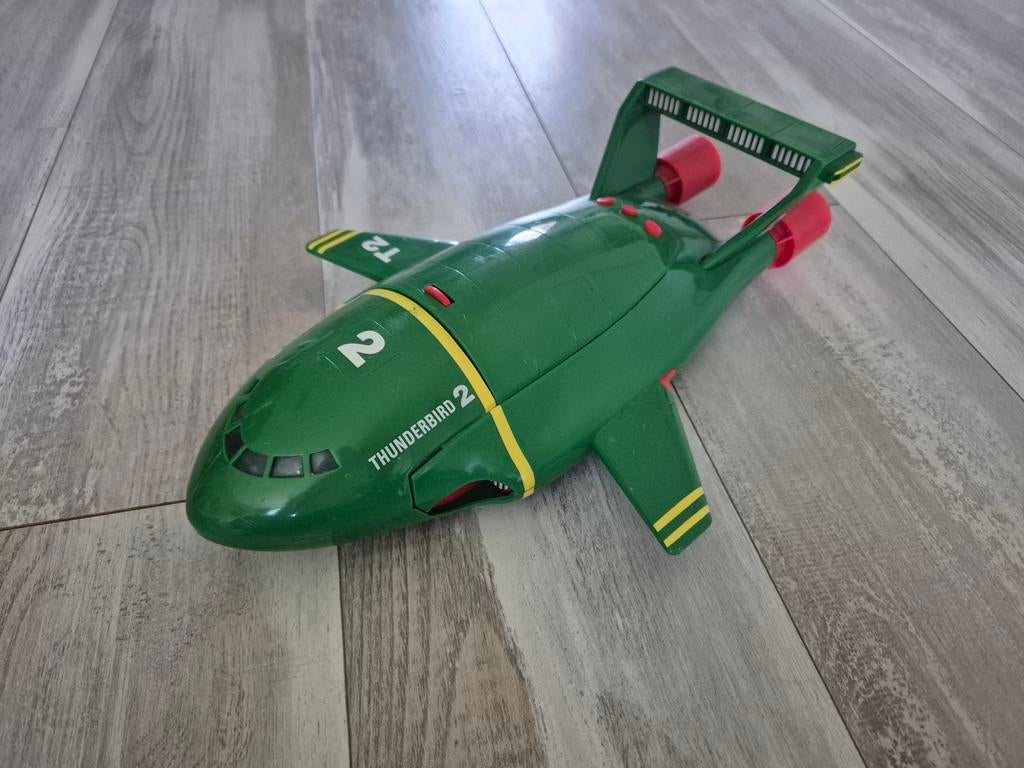 Thunderbirds 2 en 4 met bemanning, Ophalen of Verzenden