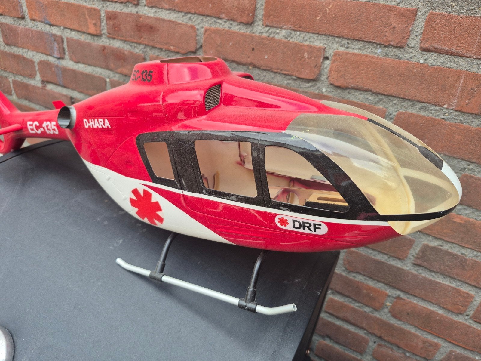 ec 135 body voor rc helicopter