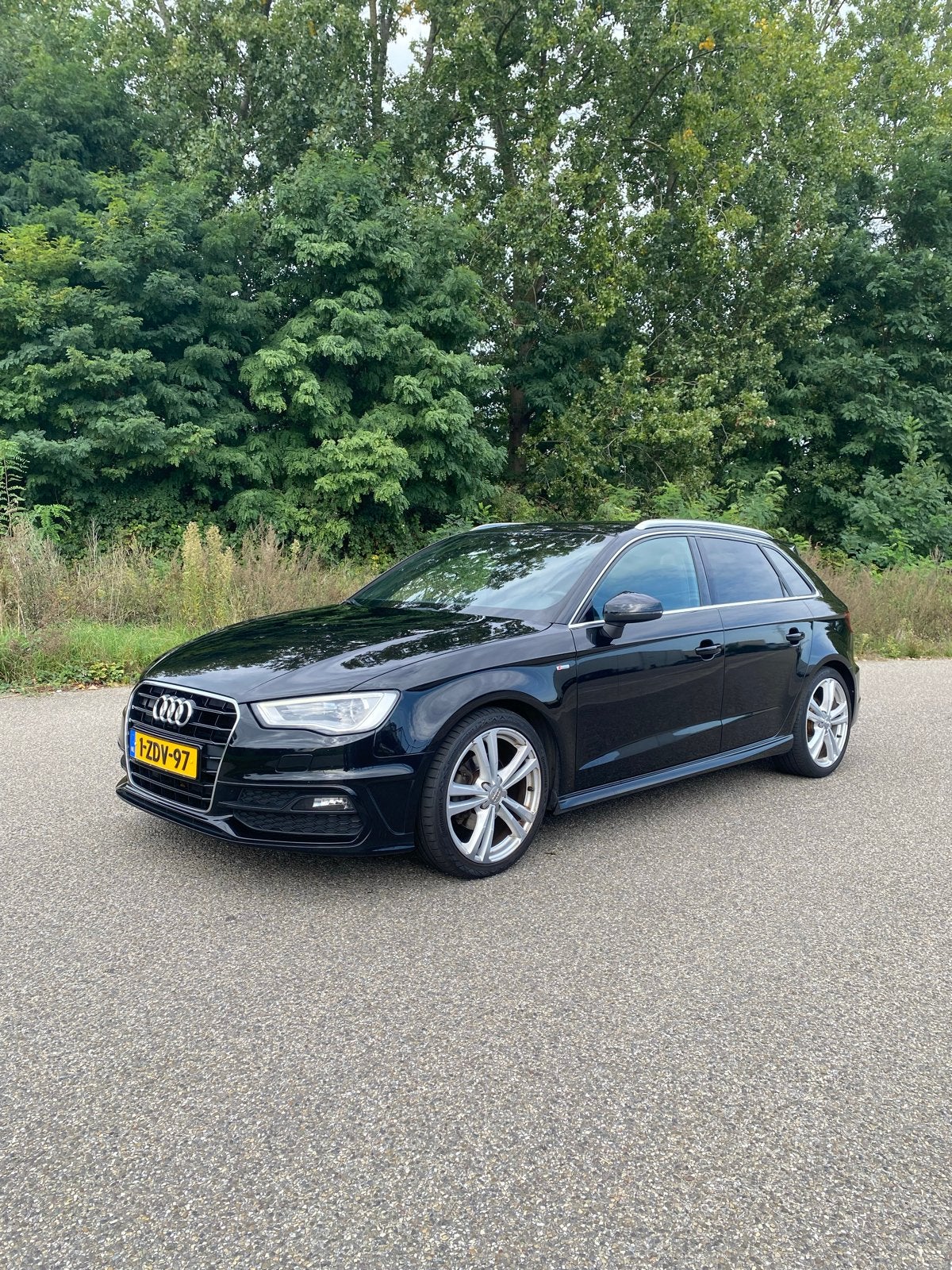 Foto 3 van Audi A3 1.4 TFSI ULTRA COD 110KW Sportback 2015 Zwart