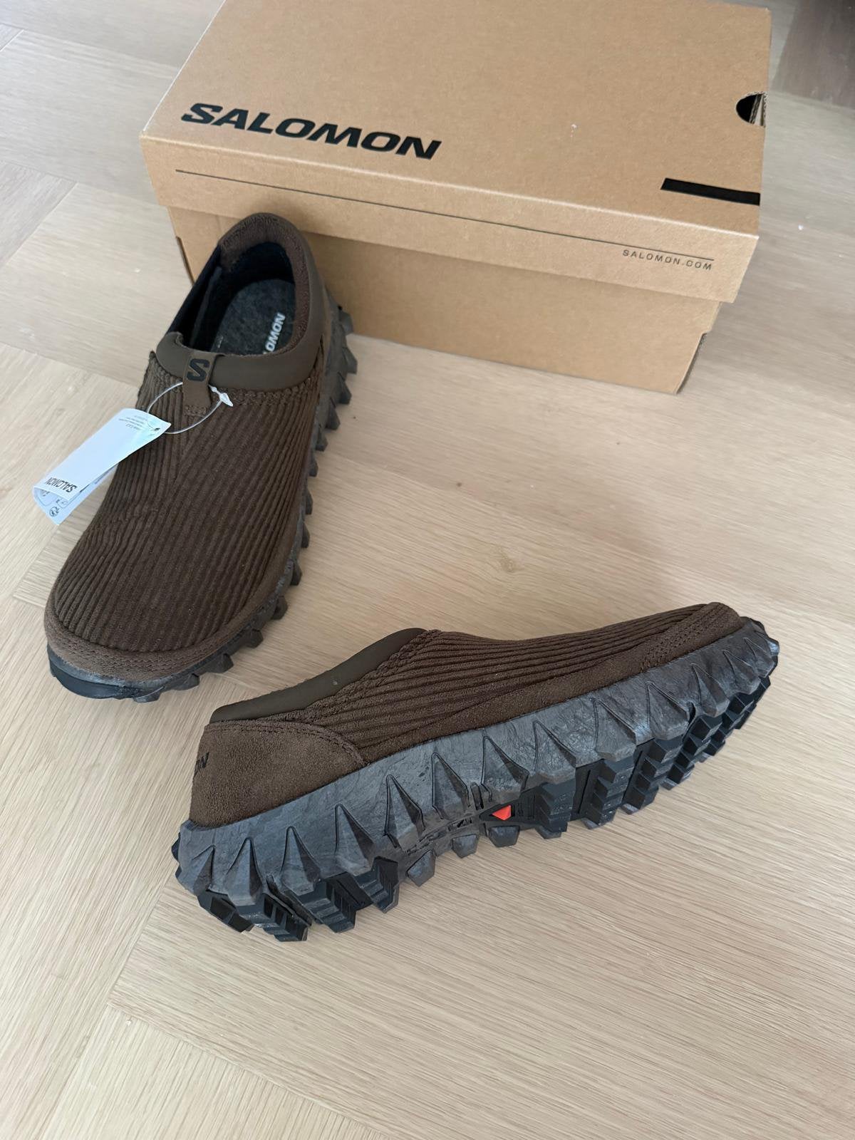Salomon snow clogs bruin grijs maat 40, Bruin, Nieuw, Ophalen of Verzenden, Sneakers of Gympen