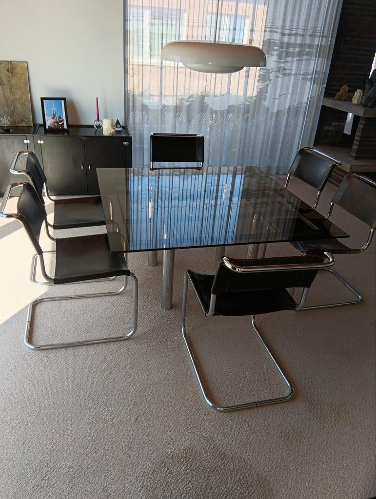 Tafel Tobia en Afra Scarpa voor Gavina, Ophalen
