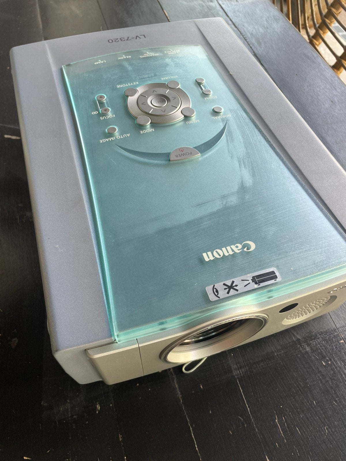 Canon Beamer LV-7320, Ophalen of Verzenden, Zo goed als nieuw, LED