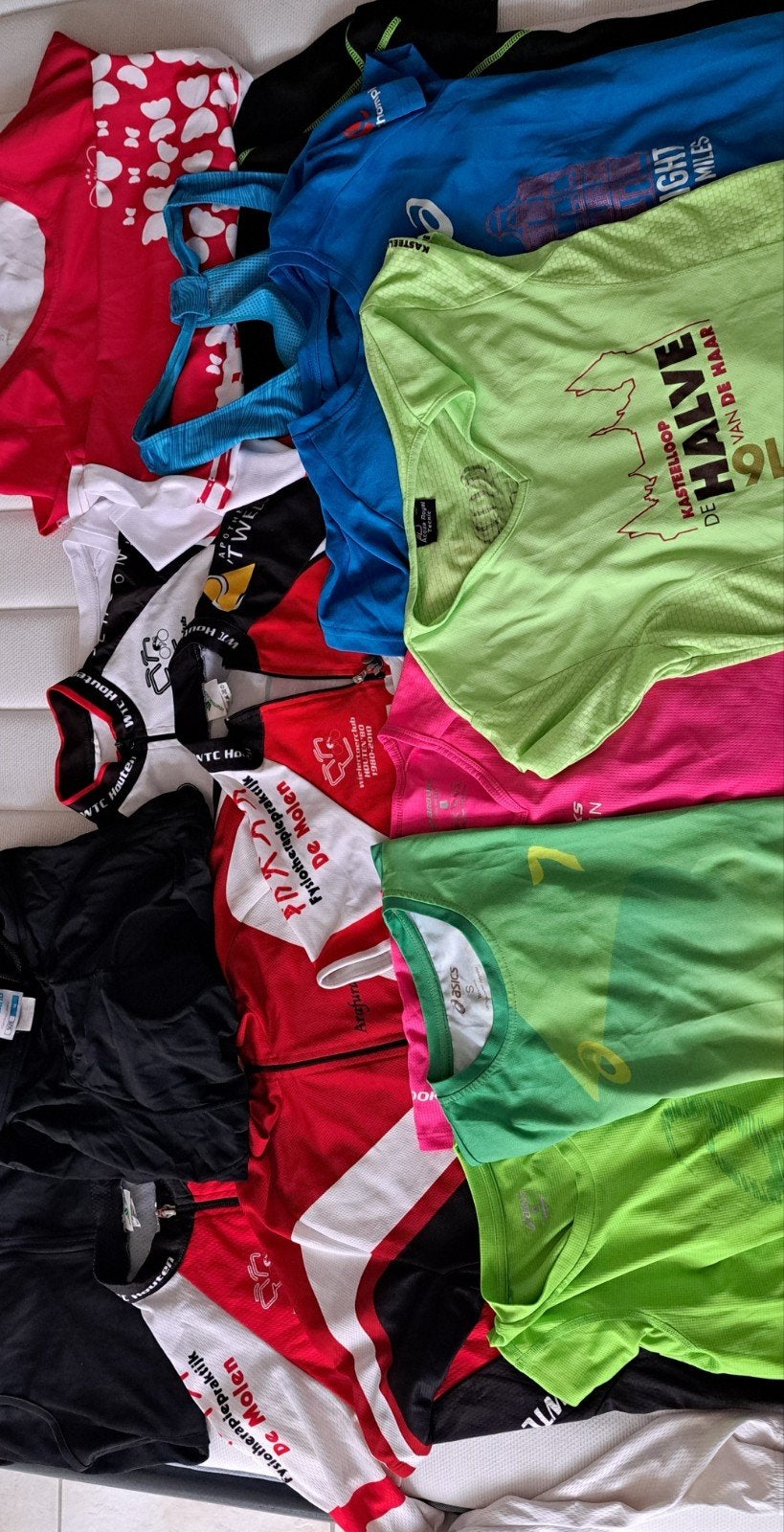 Fietskleding en hardloopkleding set: AGU, Asics, Brooks., Ophalen of Verzenden, Zo goed als nieuw