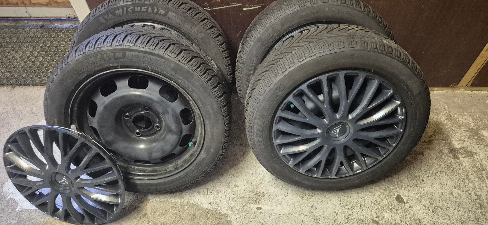 Michelin Alpin 6 winterbanden met velgen 195/55 R16, Auto-onderdelen, Banden en Velgen, Ophalen, Gebruikt, 16 inch, Banden en Velgen