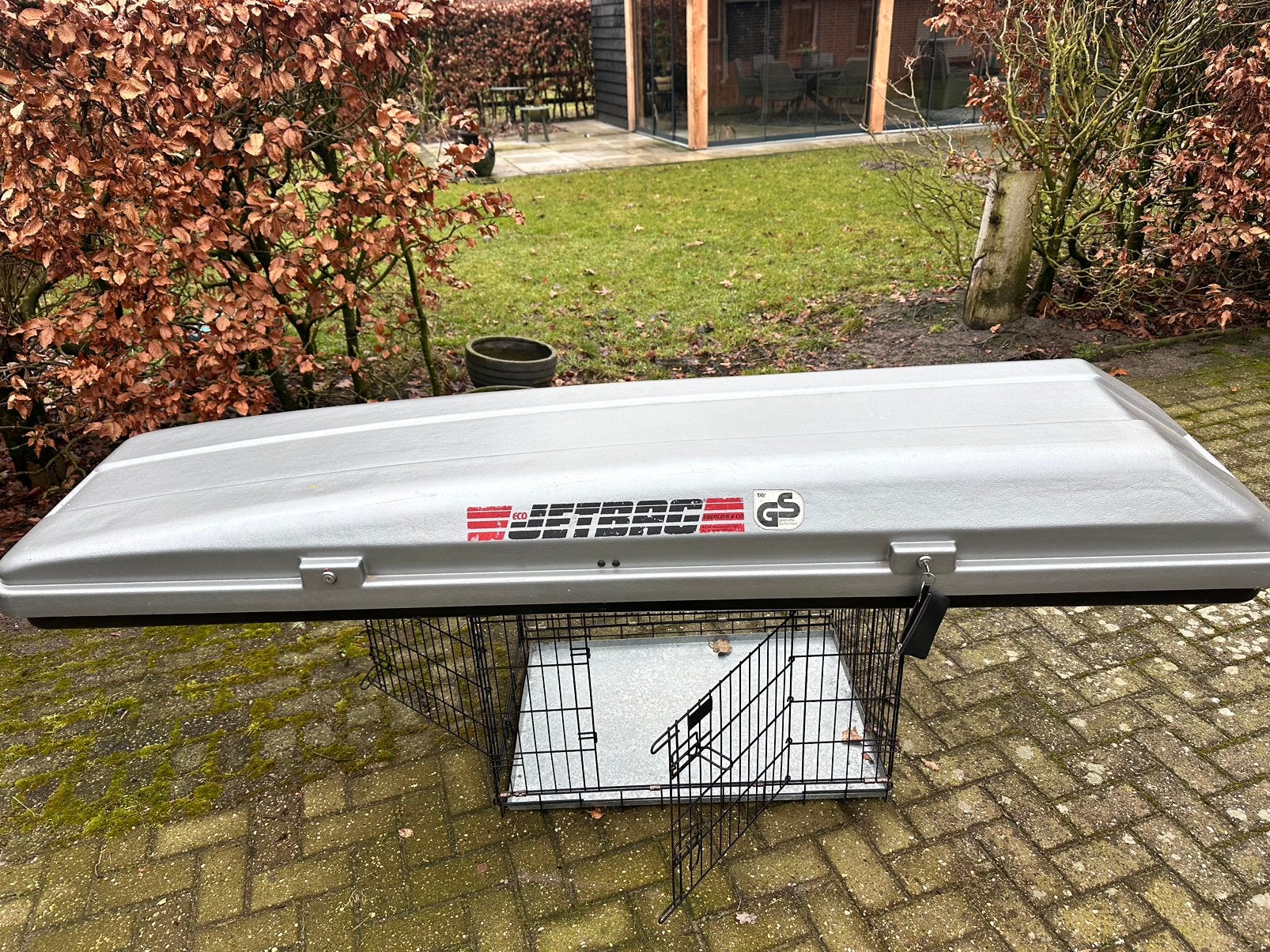 Dakkoffer ligt hier in de weg, Ophalen, Gebruikt