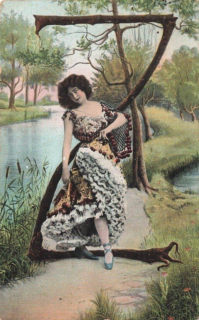 Jonge dame in een mooie jurk  1907, Ophalen of Verzenden, Voor 1920, Gelopen, Zuid-Holland