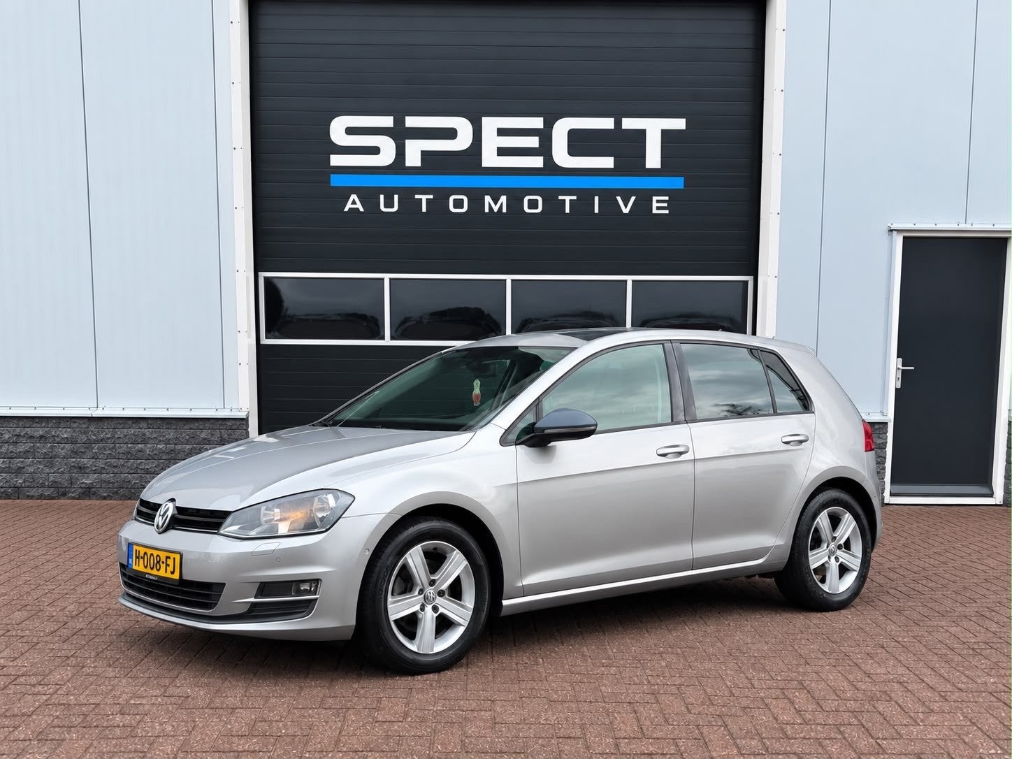 Volkswagen Golf 1.2 TSI Highline |Airco|Cruise|Pano|Navi|PDC, Auto's, Voorwielaandrijving, Euro 5, Stof, Gebruikt